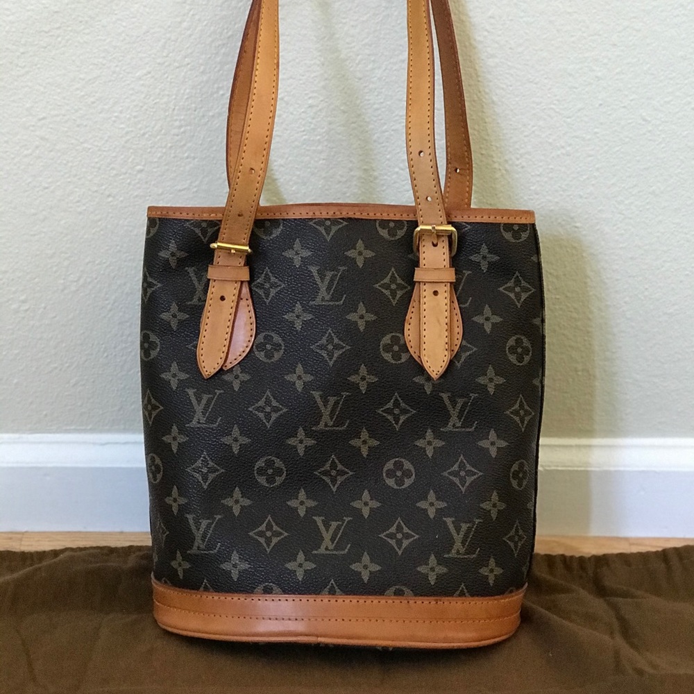 Louis Vuitton Bucket PM